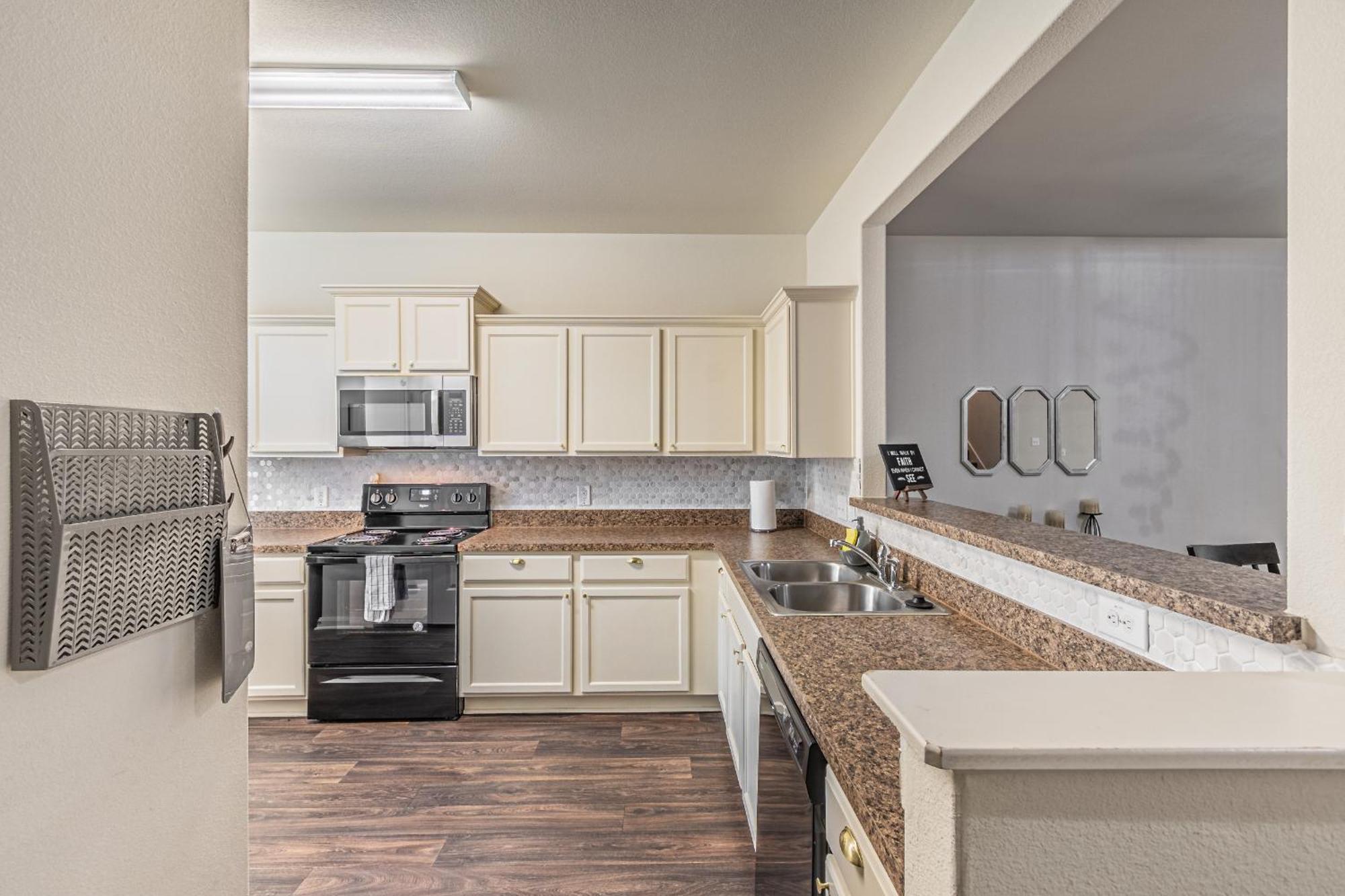 Luxury 5Br Dallas Retreat With Business Amenities - Perfect For Business Travelers, Families & Groups Exterior foto